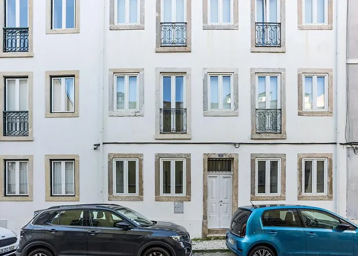Bright Tailor Made Flat With A View In Estrela Lejlighed