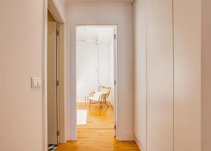 Bright Tailor Made Flat With A View In Estrela Apartment *