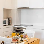 Appartement Bright Tailor Made Flat With A View In Estrela Lissabon