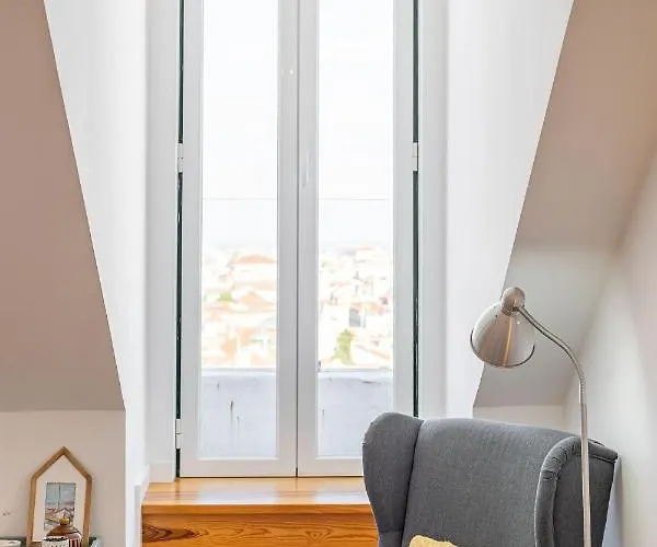 Appartement Bright Tailor Made Flat With A View In Estrela