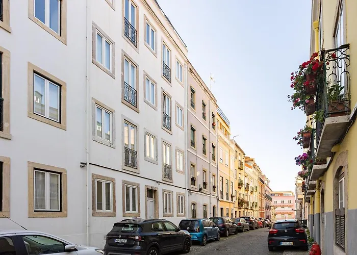 Appartement Bright Tailor Made Flat With A View In Estrela *